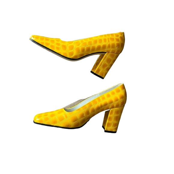 NWT Vintage Gucci Italian Square Toe Yellow Crocodile Block Heel Pumps-size 6.5 - Picture 3 of 7